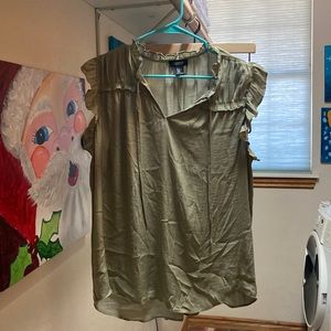 Women’s sleeveless top